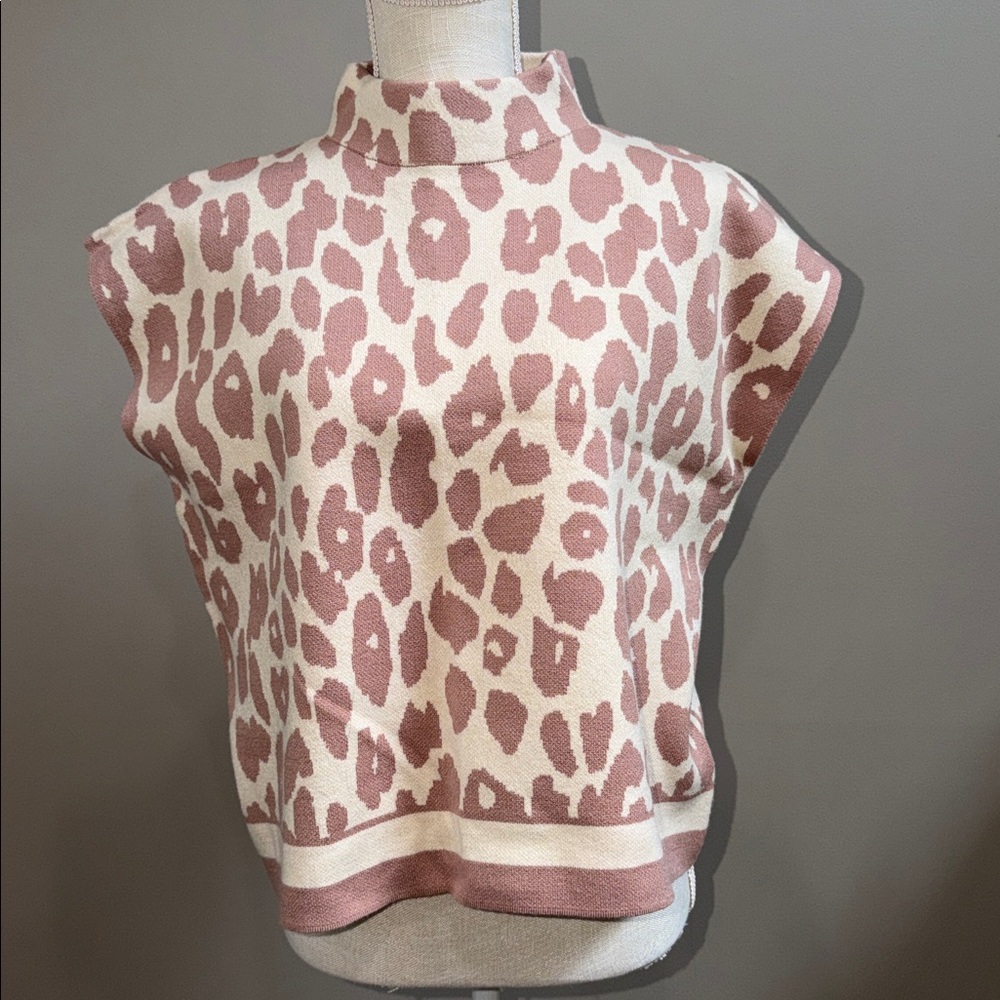 Entro Taupe Animal Print Sleeveless Sweater -Size M